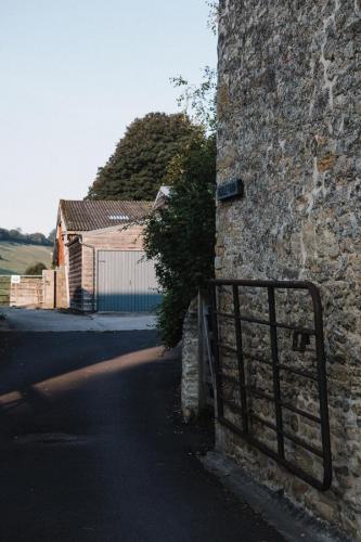 View looking through to the Cleeve