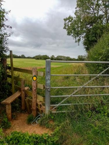 Footpath to Compton Pauncefoot.